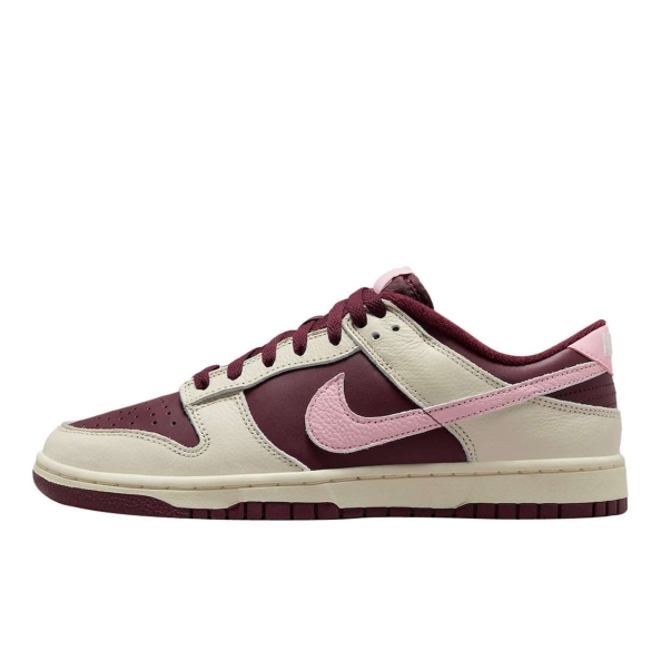 Nike Dunk Low Valentine’s Day DR9705-100